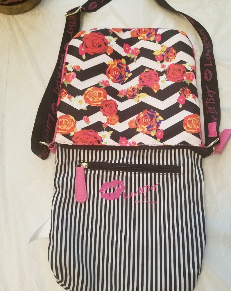 Nwt Awesome Bright Crossbody By Bestsy Johnson - Picture 3 of 8